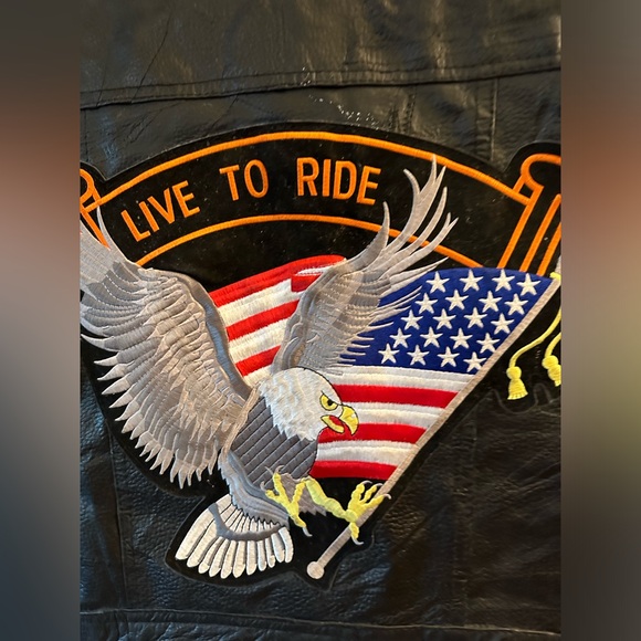 Vintage Diamond Plate Buffalo Leather
Motorcycle Vest Sz L Live to Ride Patch - Picture 3 of 11